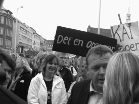 Fra demonstrationen foran Christiansborg 3. oktober  Lars Lkke forstr ikke demonstranternes budskab