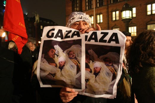 Mellem 7000 og 10.000 mennesker deltog i demonstrationen mod massakren i Gaza. (Foto: Svend Espensen)