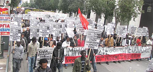 Migrantarbejdere tilslutter sig demonstrationen i Athen i onsdags